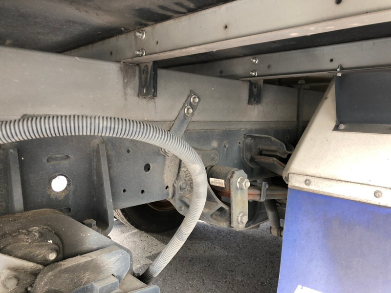 いすゞ エルフ 冷凍バン 小型 TKG-NPR85AN 年式 H26[写真38]