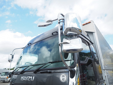 いすゞ ギガ ウイング車 大型 PDG-CYJ77W8 年式 H22 [写真08]