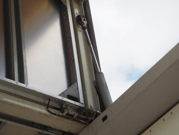 いすゞ ギガ ウイング車 大型 PDG-CYJ77W8 年式 H22 [写真18]