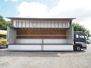 いすゞ ギガ ウイング車 大型 PDG-CYJ77W8 年式 H22 [写真11]