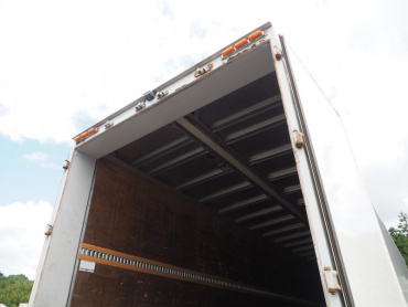 いすゞ ギガ ウイング車 大型 PDG-CYJ77W8 年式 H22 [写真27]