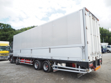 いすゞ ギガ ウイング車 大型 PDG-CYJ77W8 年式 H22 [写真06]