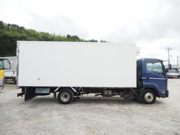 いすゞ フォワード 冷凍バン 中型 TKG-FRR90T2 年式 H27 [写真12]