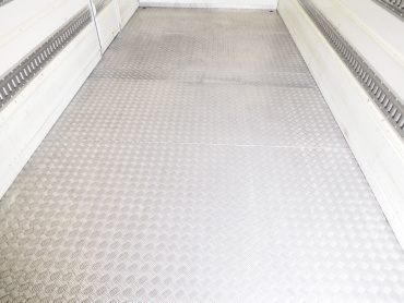 いすゞ フォワード 冷凍バン 中型 TKG-FRR90T2 年式 H27 [写真19]