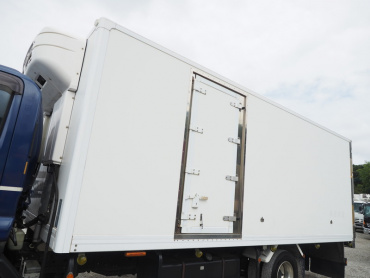 いすゞ フォワード 冷凍バン 中型 TKG-FRR90T2 年式 H27 [写真13]