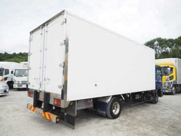 いすゞ フォワード 冷凍バン 中型 TKG-FRR90T2 年式 H27 [写真06]