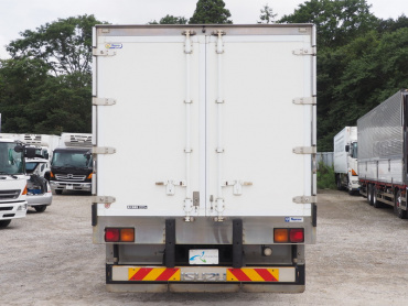 いすゞ フォワード 冷凍バン 中型 TKG-FRR90T2 年式 H27 [写真07]