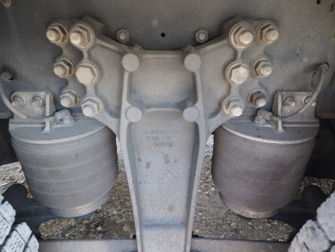 いすゞ ギガ ウイング車 大型 QKG-CYJ77A 年式 H27 [写真46]