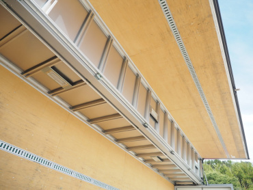 いすゞ ギガ ウイング車 大型 QKG-CYJ77A 年式 H27 [写真22]