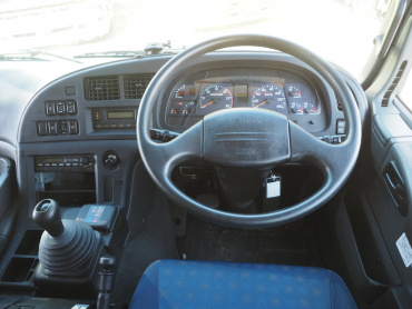 いすゞ ギガ ウイング車 大型 QKG-CYJ77A 年式 H27 [写真37]