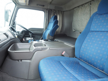 いすゞ ギガ 冷凍バン 大型 QKG-CYJ77AA 年式 H25[写真26]