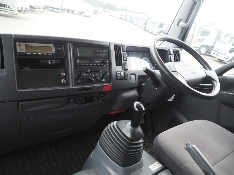 いすゞ エルフ 冷凍バン 小型 TKG-NPR85AN 年式 H26[写真20]