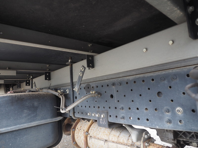 いすゞ エルフ 冷凍バン 小型 TKG-NPR85AN 年式 H26[写真23]