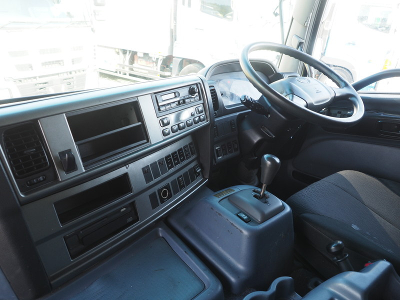 日野 グランドプロフィア ウイング車 大型 BKG-FW1EXYG 年式 H21[写真29]