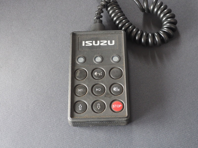 いすゞ フォワード 平ボディ 中型 TKG-FRR90T2 年式 H26[写真18]