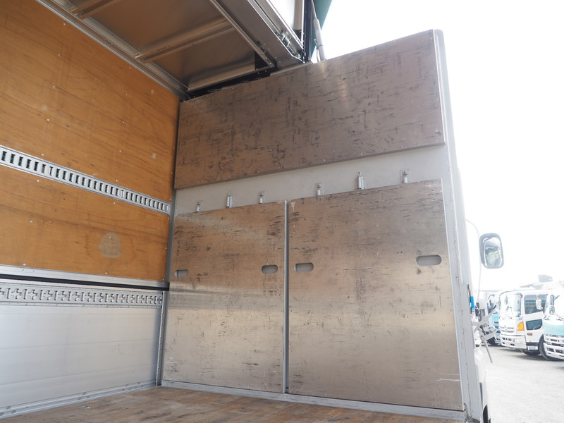 いすゞ ギガ ウイング車 大型 QKG-CYJ77A 年式 H27[写真22]