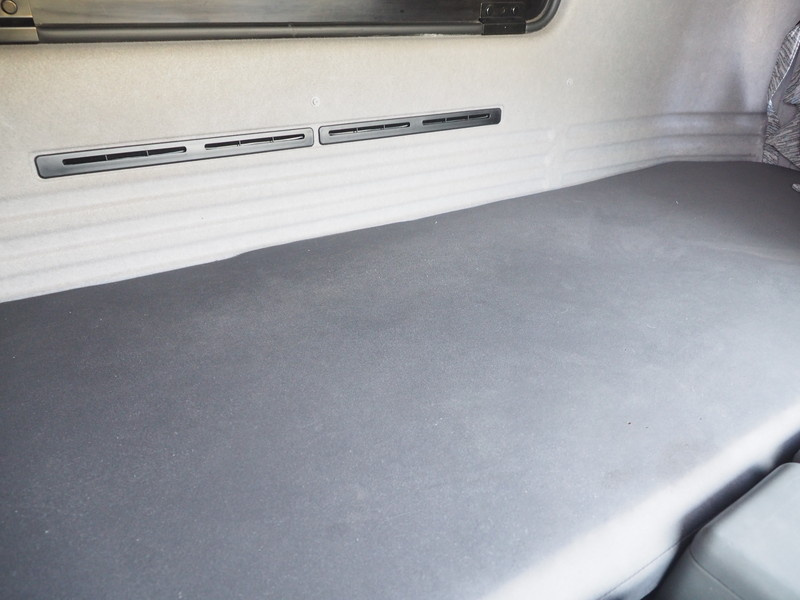 いすゞ ギガ ウイング車 大型 QKG-CYJ77A 年式 H27[写真33]