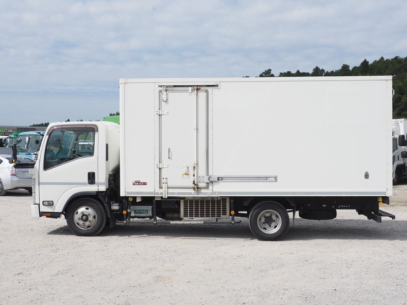 いすゞ エルフ 冷凍バン 小型 TKG-NPR85AN 年式 H26[写真09]