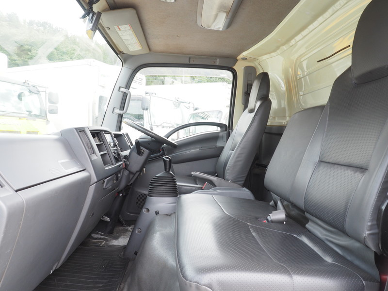 いすゞ エルフ 冷凍バン 小型 TKG-NPR85AN 年式 H26[写真32]