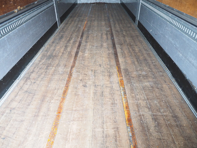 日野 グランドプロフィア ウイング車 大型 BKG-FW1EXYG 年式 H21[写真24]