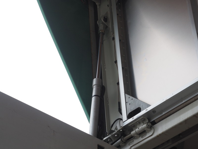 いすゞ フォワード ウイング車 中型 PKG-FRR90T2 年式 H22[写真16]