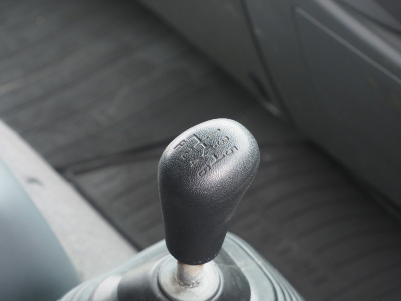 いすゞ フォワード ウイング車 中型 PKG-FRR90T2 年式 H22[写真33]