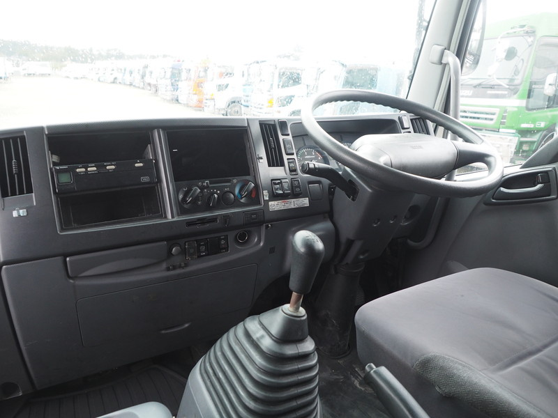 いすゞ フォワード ウイング車 中型 PKG-FRR90T2 年式 H22[写真32]