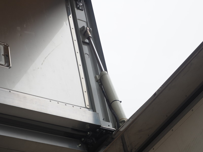 日野 グランドプロフィア ウイング車 大型 QKG-FW1EXBG 年式 H24[写真18]