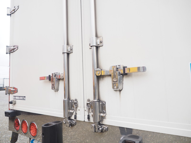 日野 グランドプロフィア ウイング車 大型 QKG-FW1EXBG 年式 H24[写真30]