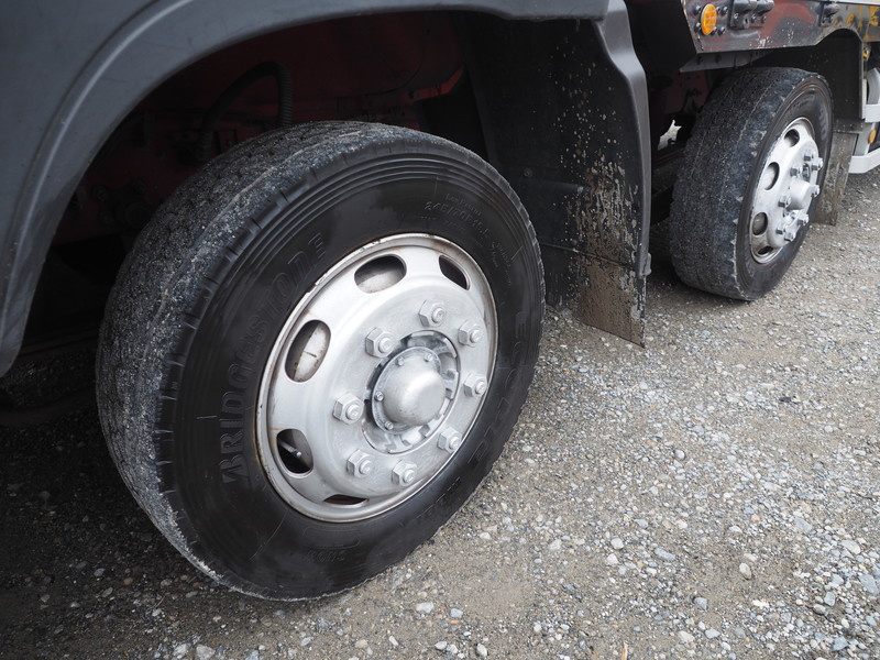 いすゞ ギガ ウイング車 大型 PDG-CYJ77W8 年式 H22[写真42]