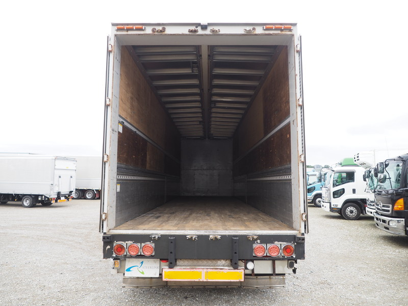 いすゞ ギガ ウイング車 大型 PDG-CYJ77W8 年式 H22[写真25]