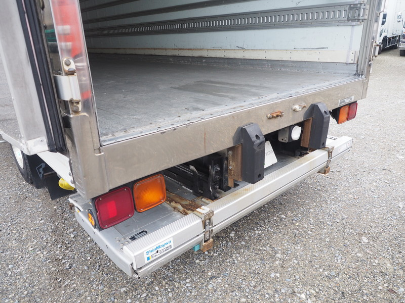 いすゞ フォワード 冷凍バン 中型 TKG-FRR90T2 年式 H25[写真21]