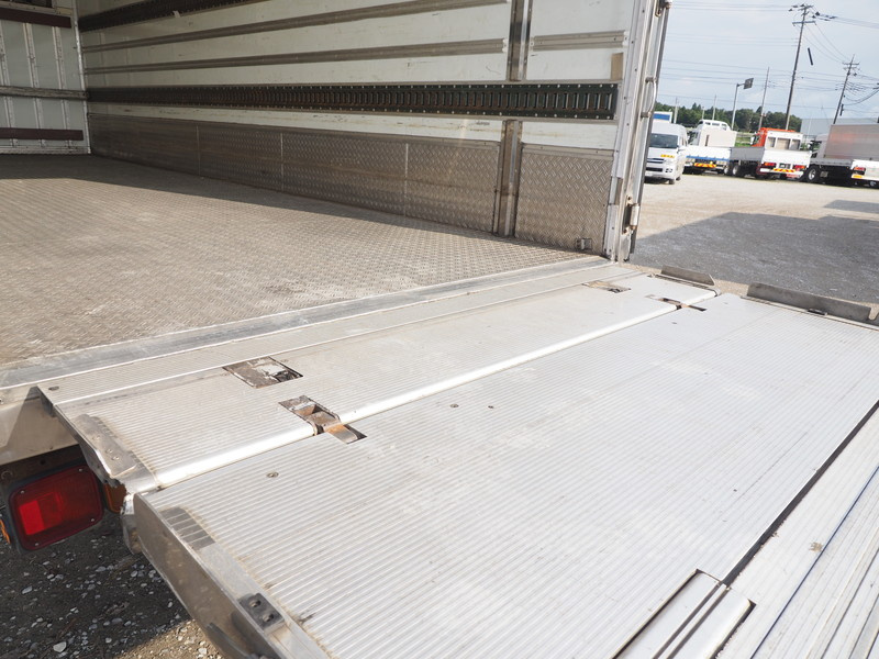 いすゞ フォワード 冷凍バン 中型 PDG-FRR34T2 年式 H20[写真17]