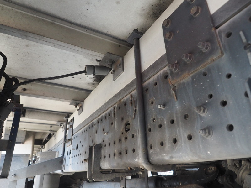 いすゞ フォワード 冷凍バン 中型 PDG-FRR34T2 年式 H20[写真29]