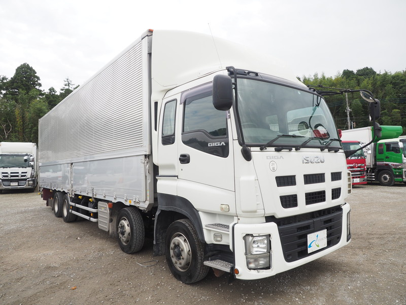 いすゞ ギガ ウイング車 大型 QKG-CYJ77A 年式 H25[写真04]