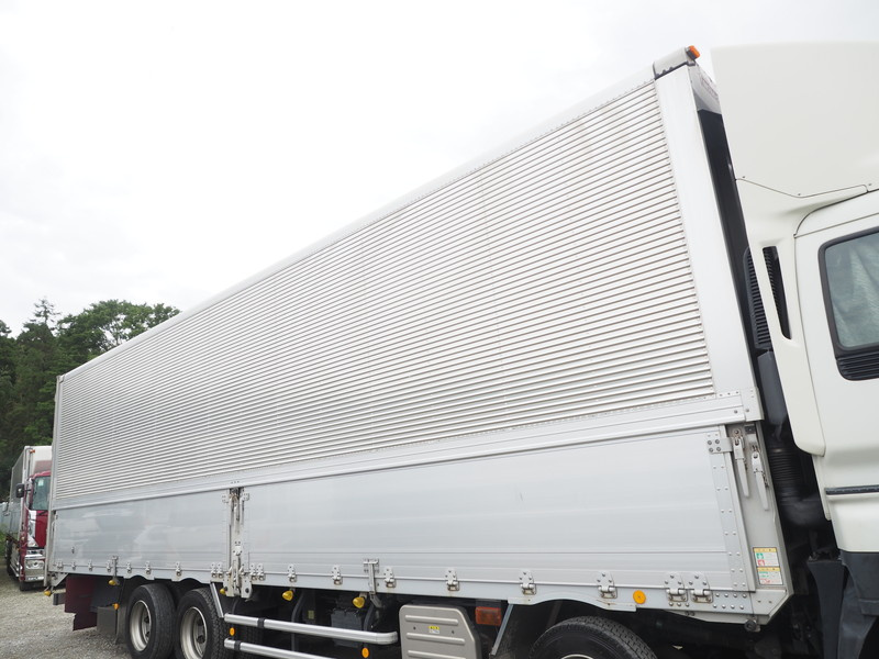 いすゞ ギガ ウイング車 大型 QKG-CYJ77A 年式 H25[写真08]