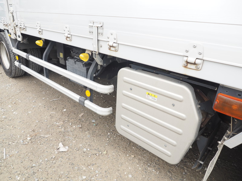 いすゞ ギガ ウイング車 大型 QKG-CYJ77A 年式 H25[写真09]