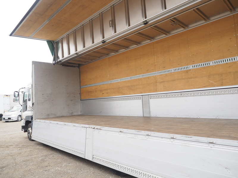 いすゞ ギガ ウイング車 大型 QKG-CYJ77A 年式 H25[写真18]