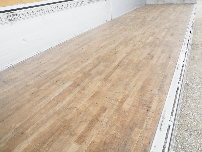 いすゞ ギガ ウイング車 大型 QKG-CYJ77A 年式 H25[写真22]