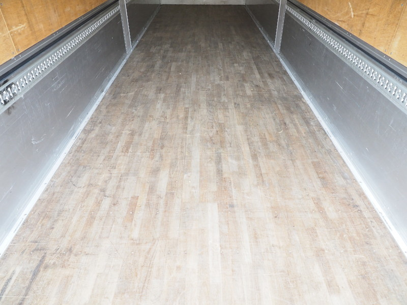 いすゞ ギガ ウイング車 大型 QKG-CYJ77A 年式 H25[写真25]