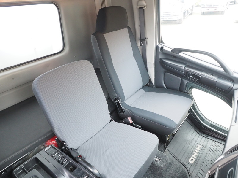 日野 レンジャー ウイング車 中型 TKG-FD9JLAG 年式 H27[写真38]