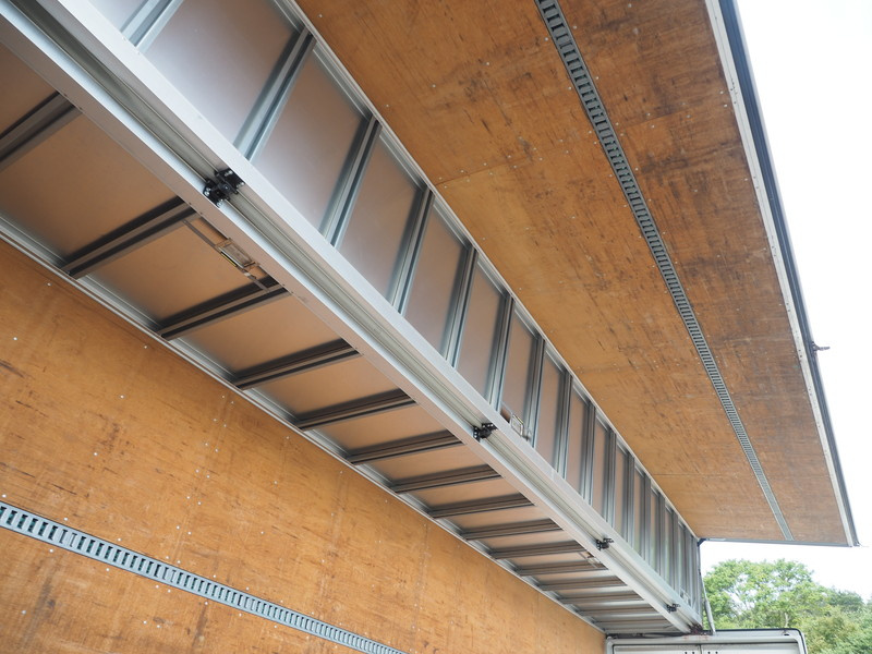 日野 グランドプロフィア ウイング車 大型 BDG-FW1EXYG 年式 H22[写真16]