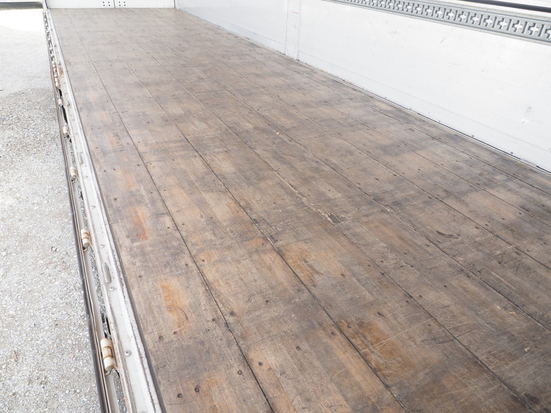 日野 グランドプロフィア ウイング車 大型 BDG-FW1EXYG 年式 H22[写真17]