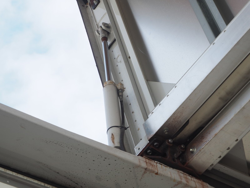 日野 グランドプロフィア ウイング車 大型 BDG-FW1EXYG 年式 H22[写真09]