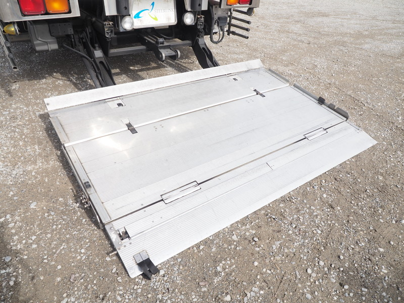 三菱ふそう スーパーグレート 冷凍ウイング 大型 QKG-FS54VZ 年式 H26[写真32]