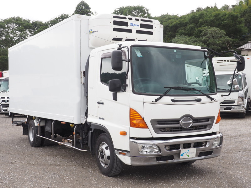 日野 レンジャー 冷凍バン 中型 SKG-FD9JKAA 年式 H23[写真04]