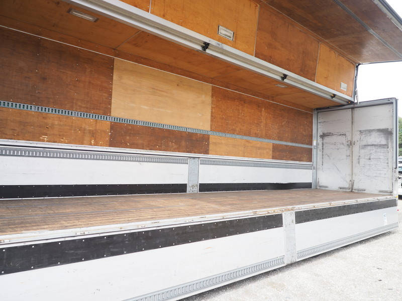 日野 グランドプロフィア ウイング車 大型 BKG-FW1EXYG 年式 H21[写真18]