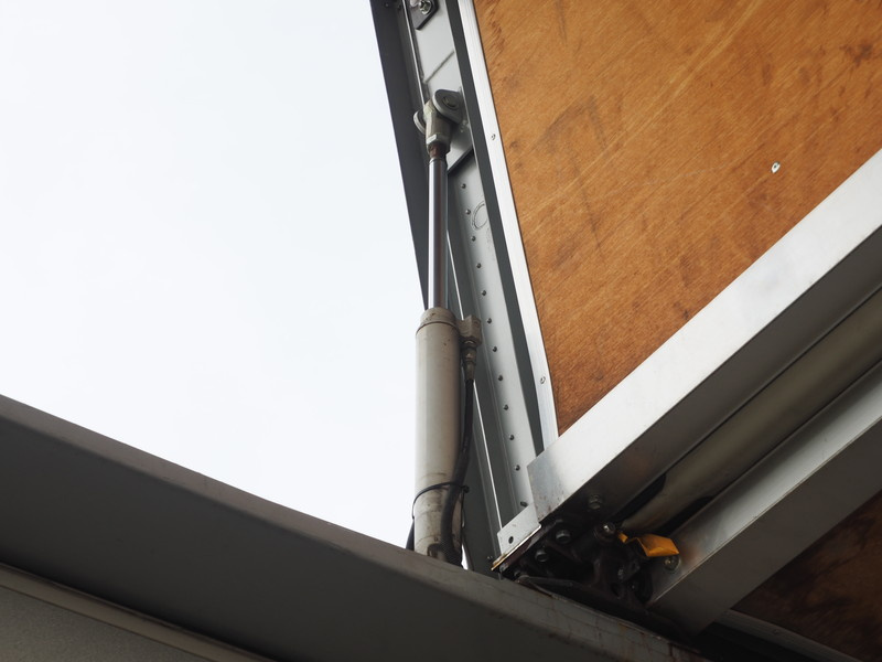 日野 グランドプロフィア ウイング車 大型 BKG-FW1EXYG 年式 H21[写真12]