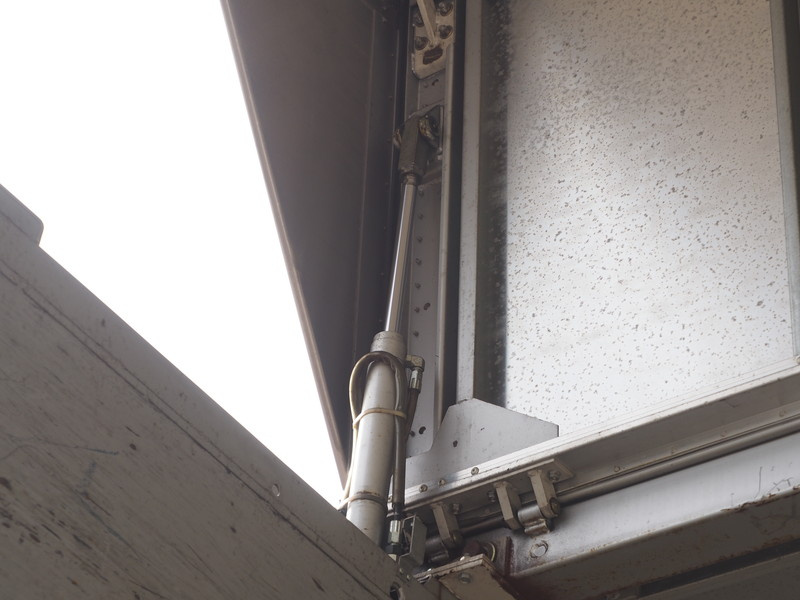 日野 グランドプロフィア ウイング車 大型 BDG-FW1EYYG 年式 H20[写真16]