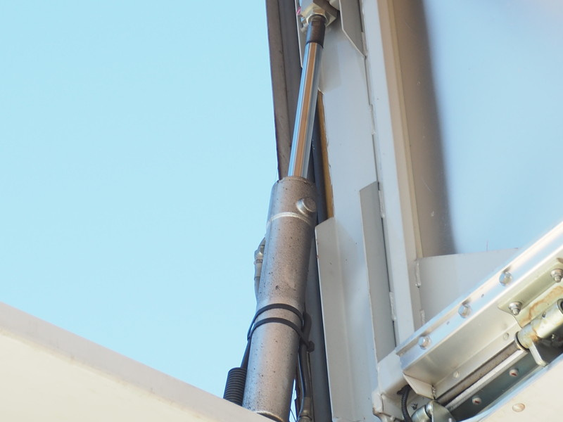 いすゞ ギガ ウイング車 大型 QKG-CYJ77A 年式 H24[写真14]